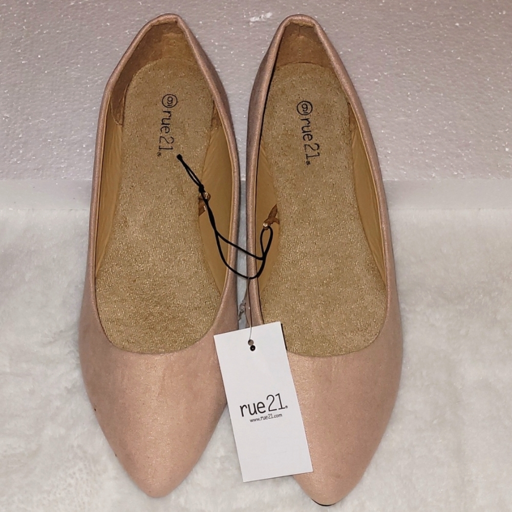 Size 9 cream suede flats